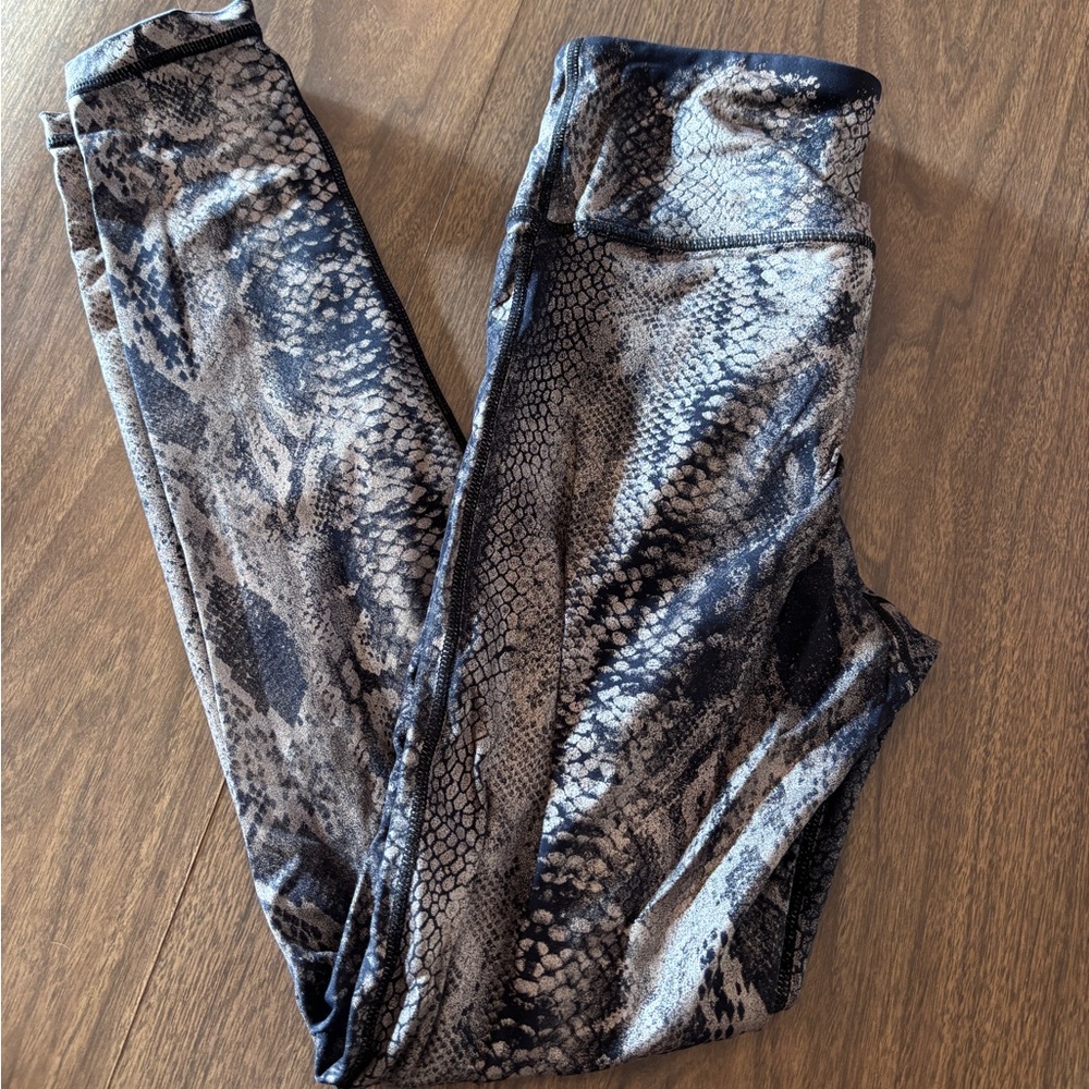 Mono b leggings size small
